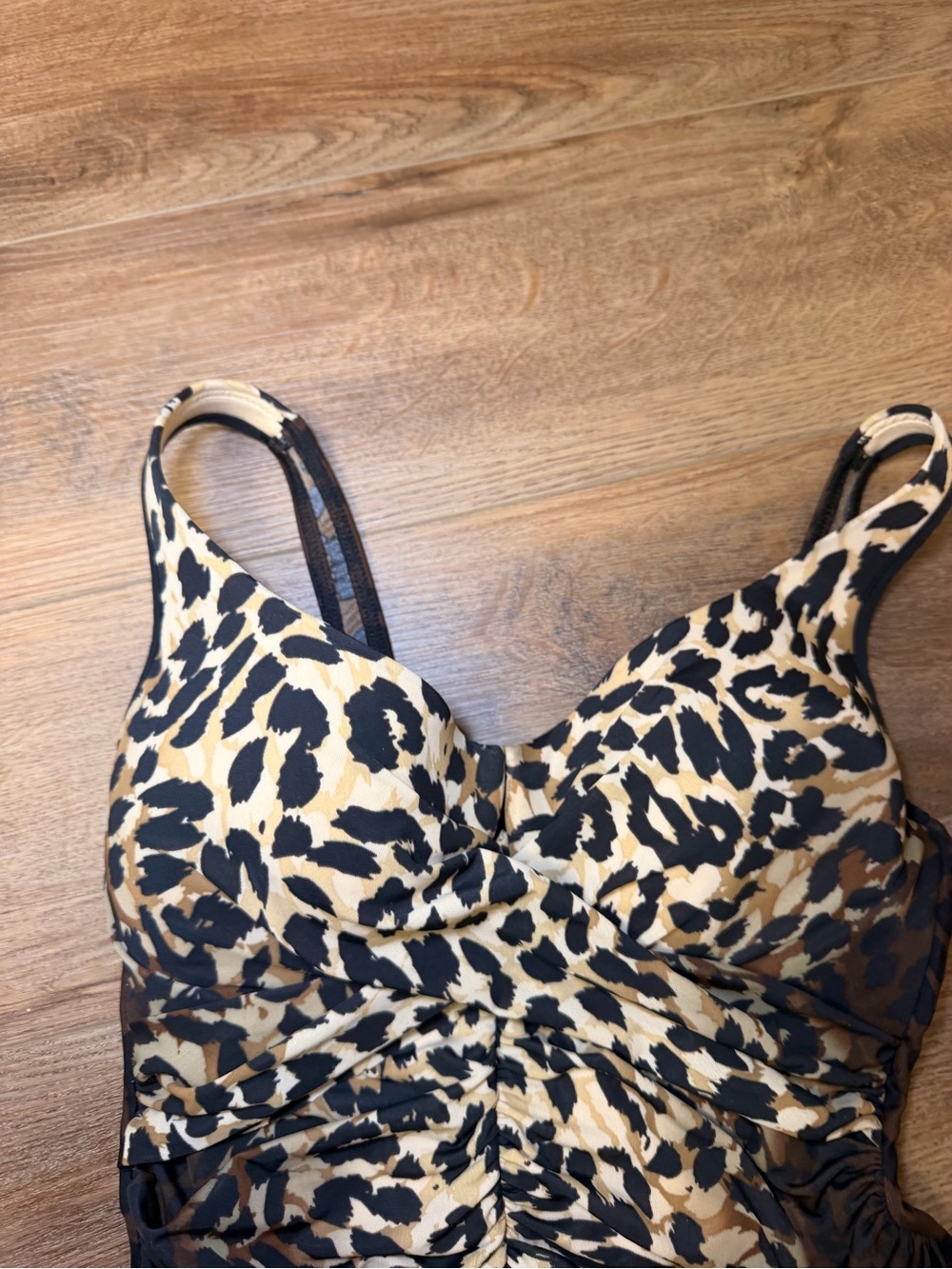 Miraclesuit Animal Print One Piece Swimsuit Medium 8 10 Underwire Tummy Control - Picture 8 of 16